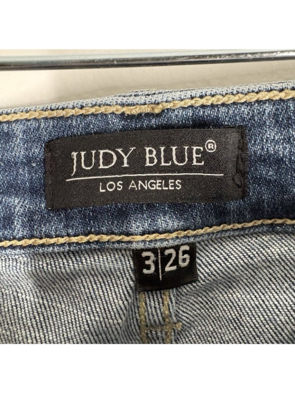 Judy Blue Women Size 3/26 Mid-Rise Bleach Wash Boyfriend Fit Jeans 82335 - Picture 10 of 13